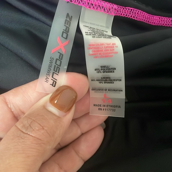 ZeroXPozur Black Skirt with Pink Trimj - Picture 2 of 11